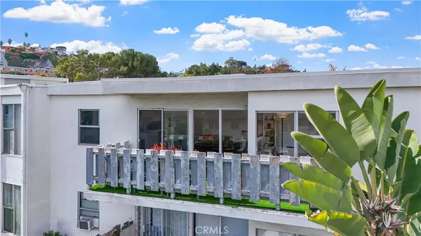 $319,000 | 4065 Ursula Avenue, Unit 6, Los Angeles, CA 90008