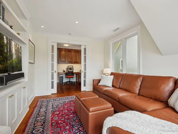 $2,175,000 | 2683 Lake Of The Isles Parkway East, Minneapolis, MN 55408