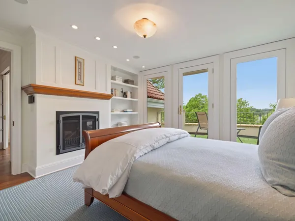$2,175,000 | 2683 Lake Of The Isles Parkway East, Minneapolis, MN 55408