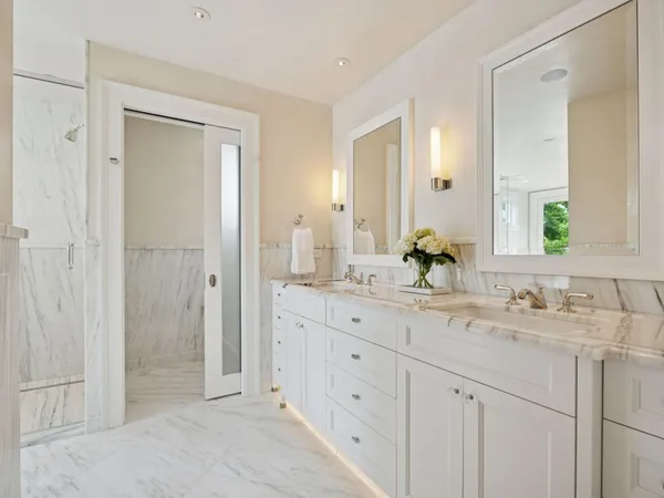 $2,175,000 | 2683 Lake Of The Isles Parkway East, Minneapolis, MN 55408