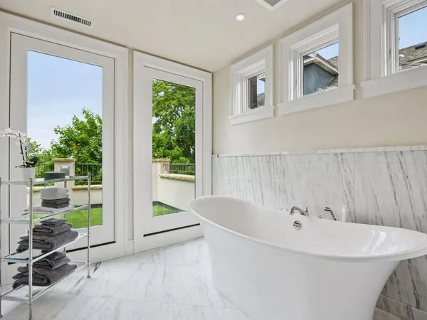 $2,175,000 | 2683 Lake Of The Isles Parkway East, Minneapolis, MN 55408