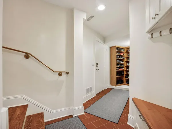 $2,175,000 | 2683 Lake Of The Isles Parkway East, Minneapolis, MN 55408