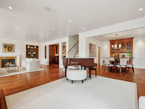 $2,175,000 | 2683 Lake Of The Isles Parkway East, Minneapolis, MN 55408