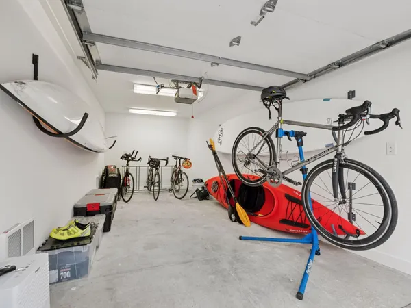 $2,175,000 | 2683 Lake Of The Isles Parkway East, Minneapolis, MN 55408