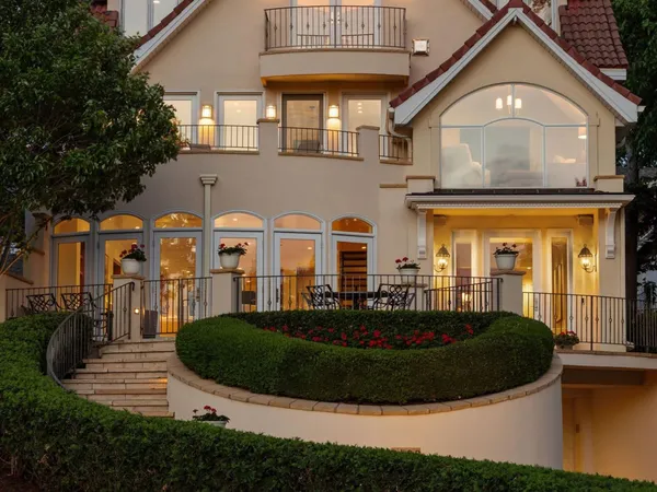 $2,175,000 | 2683 Lake Of The Isles Parkway East, Minneapolis, MN 55408