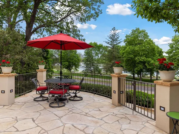 $2,175,000 | 2683 Lake Of The Isles Parkway East, Minneapolis, MN 55408