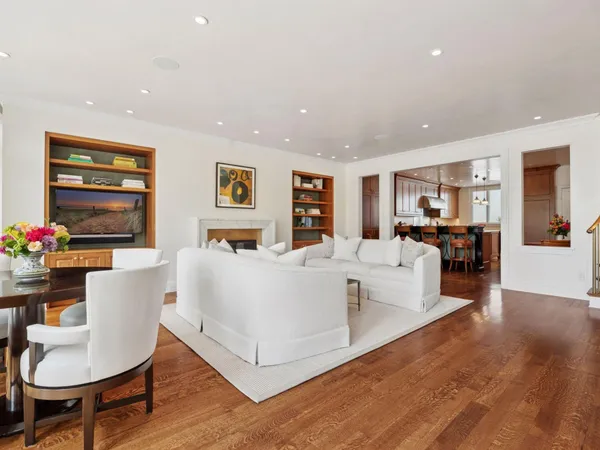 $2,175,000 | 2683 Lake Of The Isles Parkway East, Minneapolis, MN 55408