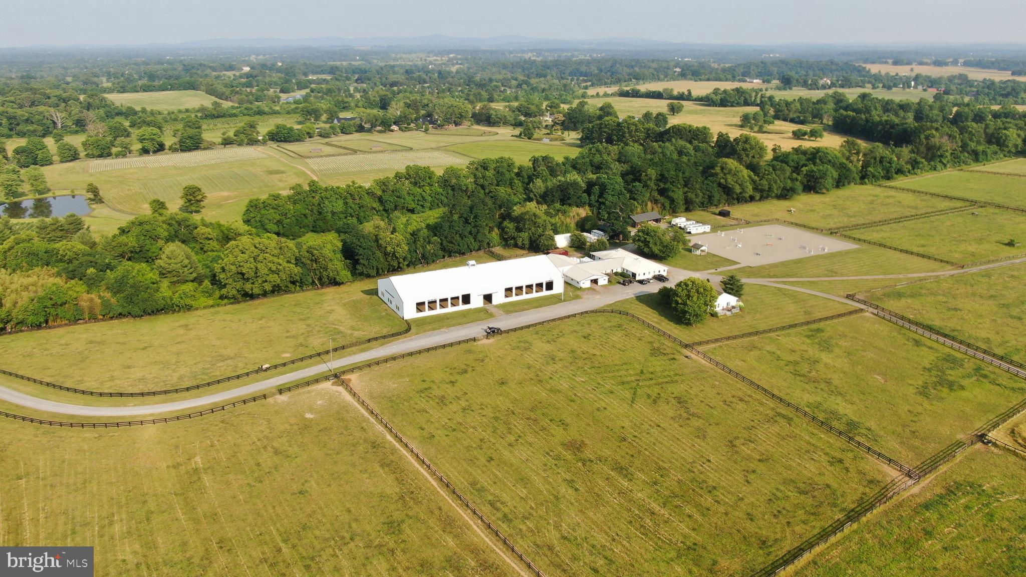 8555 John S Mosby Highway Upperville, VA 20184 - Photo 12 of 26