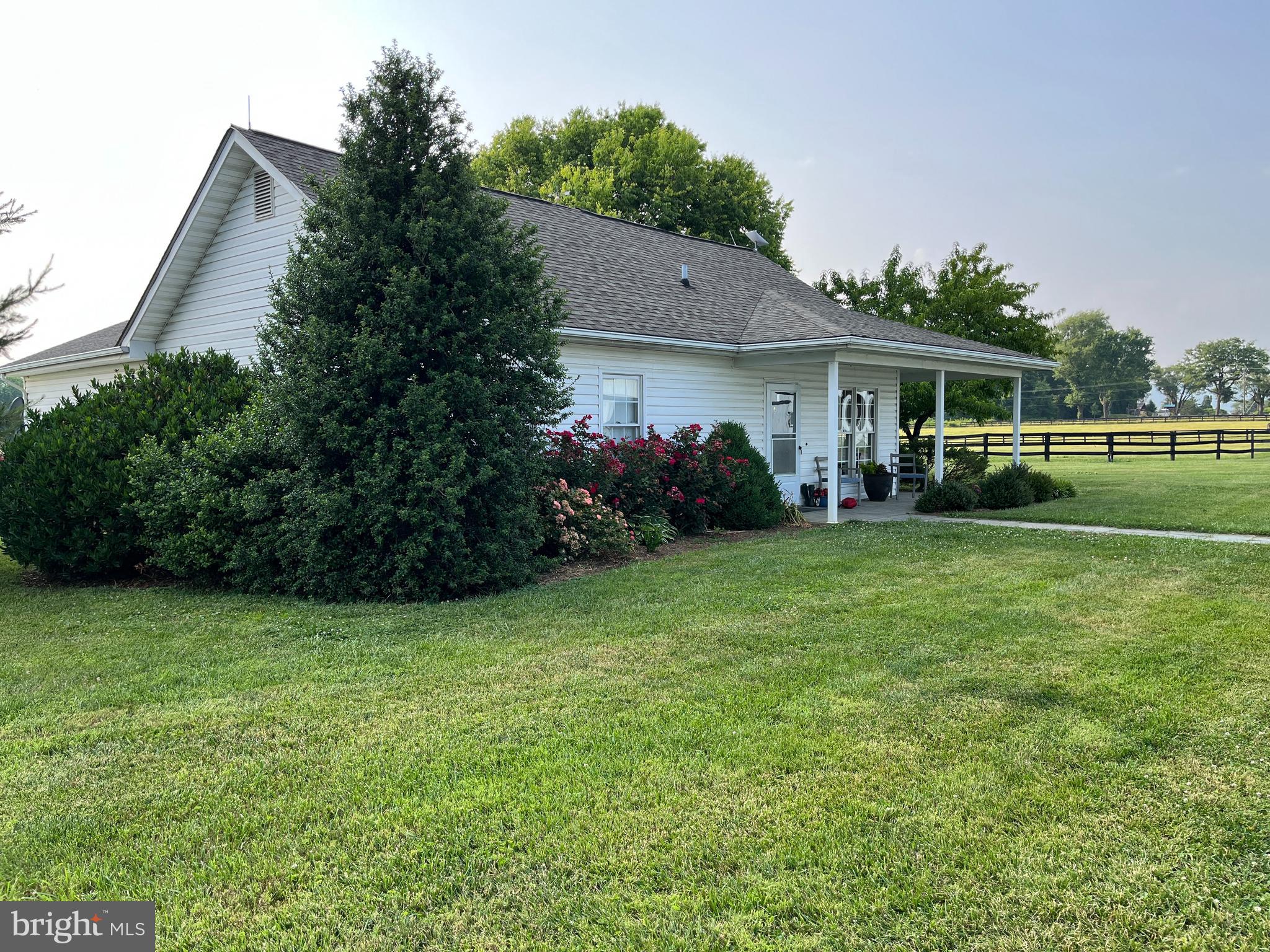 8555 John S Mosby Highway Upperville, VA 20184 - Photo 2 of 26