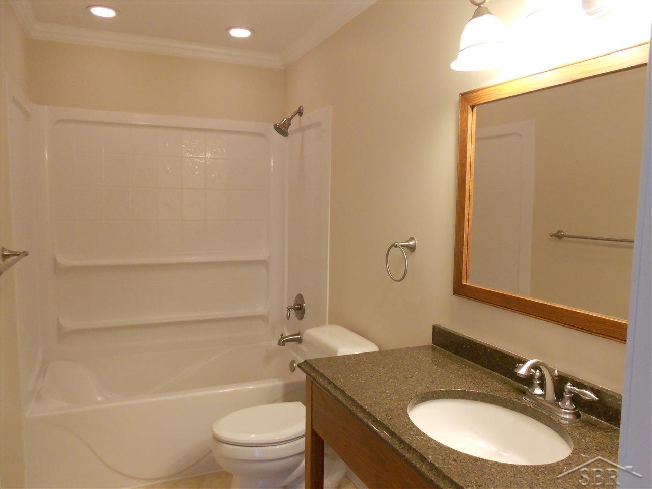 5881 Garfield Road Freeland, MI 48623 - Photo 16 of 31 50041191-15.JPG