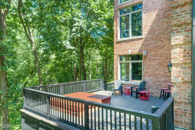 $1,450,000 | 47 South Wynstone Drive, North Barrington, IL 60010