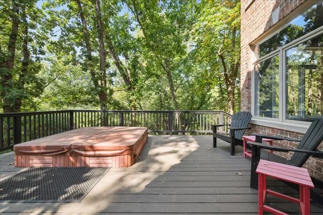 $1,450,000 | 47 South Wynstone Drive, North Barrington, IL 60010