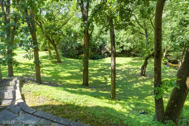 $1,450,000 | 47 South Wynstone Drive, North Barrington, IL 60010