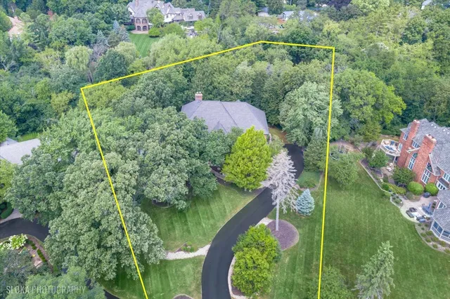 $1,450,000 | 47 South Wynstone Drive, North Barrington, IL 60010
