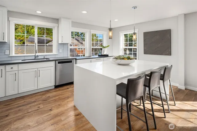 $999,000 | 3046 128th Avenue Southeast, Unit 30, Bellevue, WA 98005