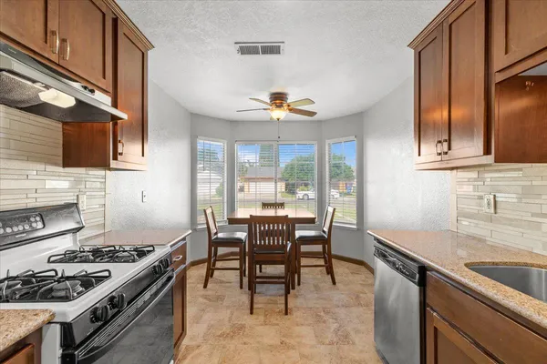 $435,000 | 1216 Rolls Royce Lane, Modesto, CA 95351