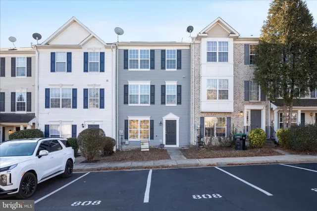 $1,600 | 808 Pendleton Lane, Strasburg, VA 22657