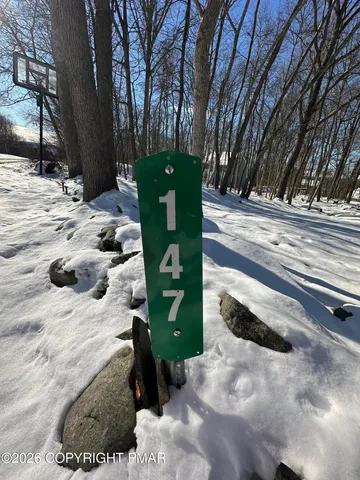 a view of backyard with sink