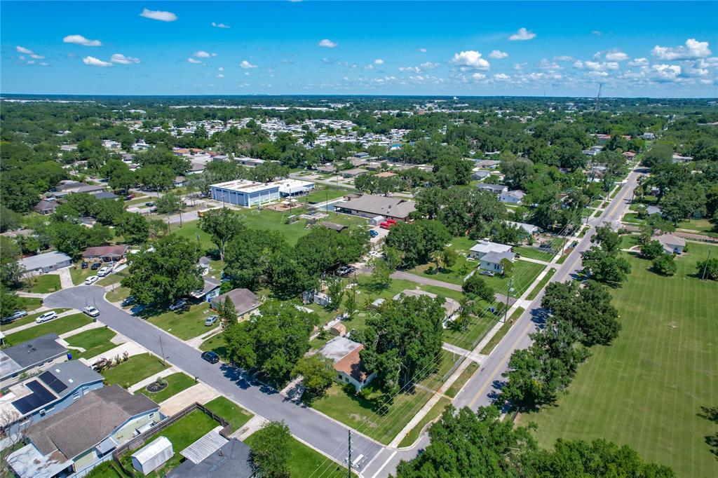 1025 South Central Avenue Lakeland, FL 33815 - Photo 30 of 42 a view of a city with lush green forest