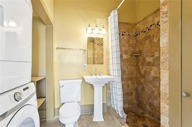 $1,375 | 1002 St Peter, Unit A, New Orleans, LA 70116