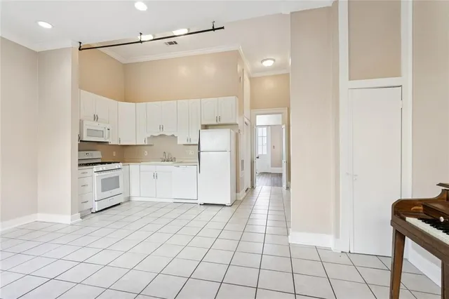 $1,375 | 1002 St Peter, Unit A, New Orleans, LA 70116