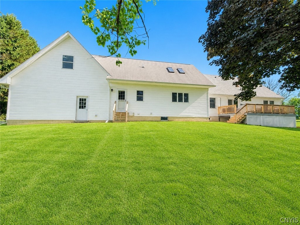 373 Luce Road Lansing, NY 13073 - Photo 3 of 35