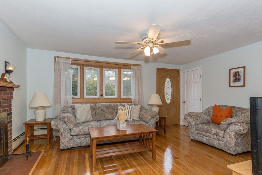 75 Nashua Road Billerica, MA 01862 - Photo 5 of 21 Gallery Image 5