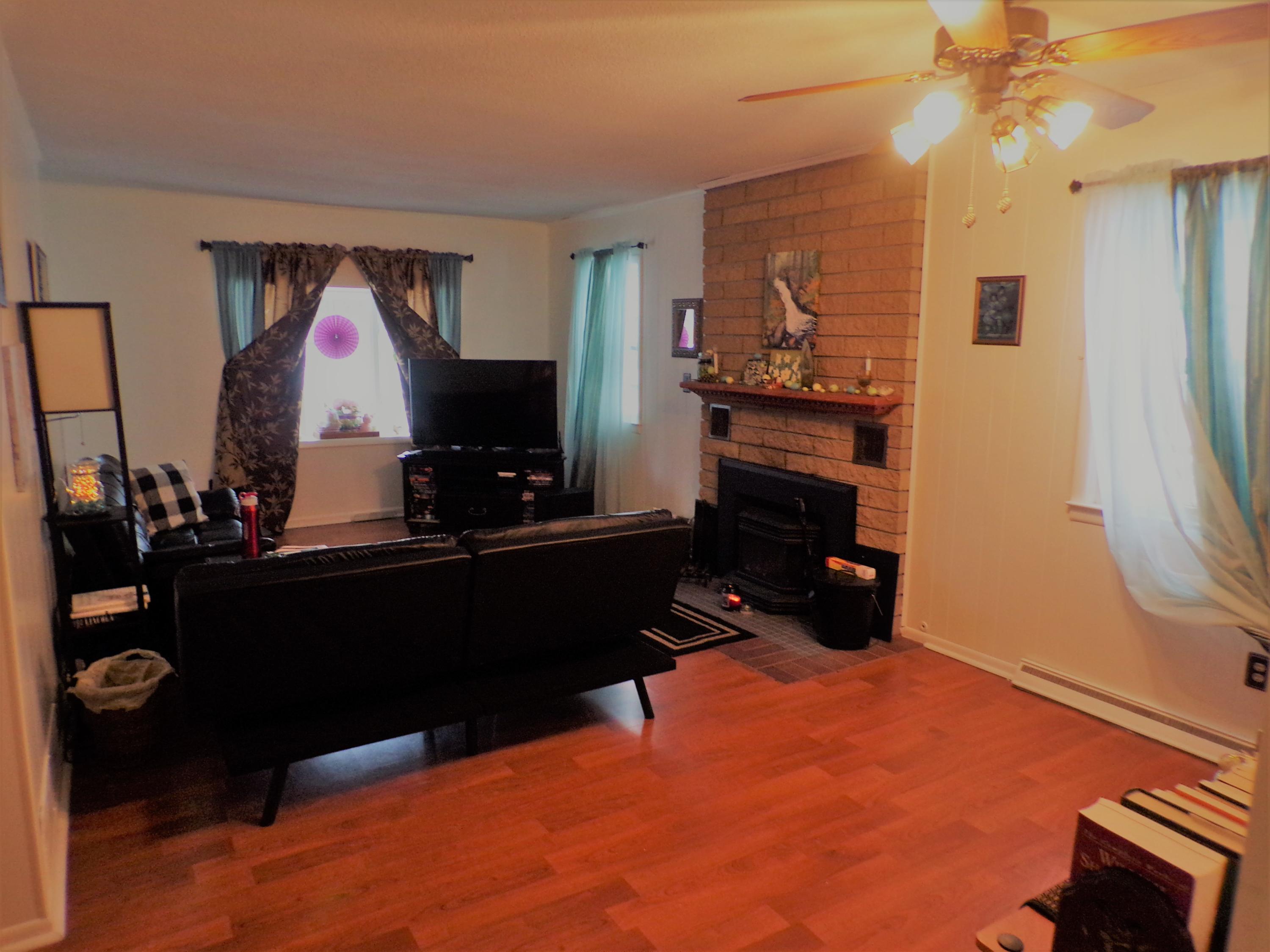 421 North Bailey Street Cheboygan, MI 49721 - Photo 4 of 37 Gallery Image 4