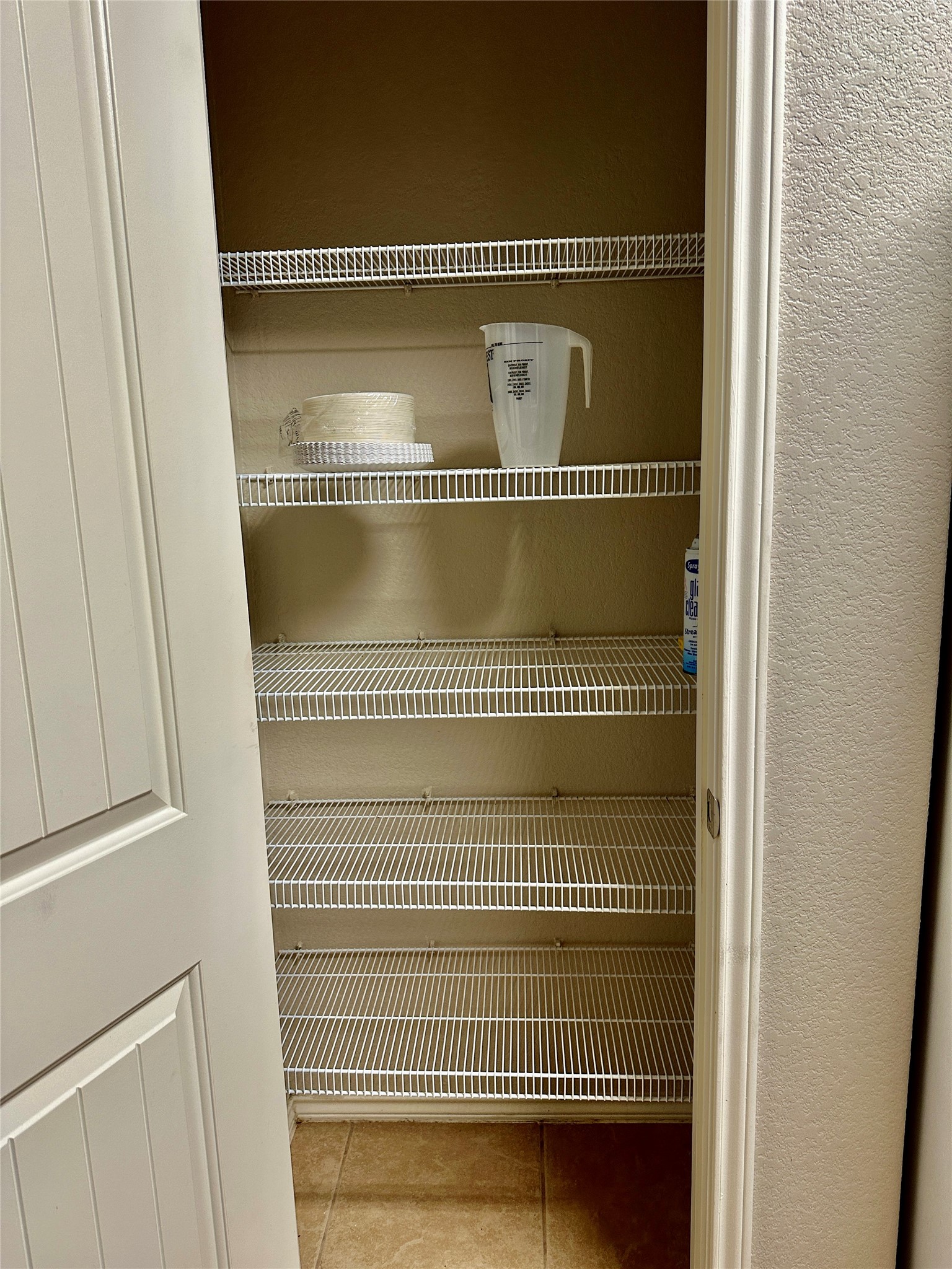 207 Dragon Ridge Road Buda, TX 78610 - Photo 14 of 38 Kitchen pantry