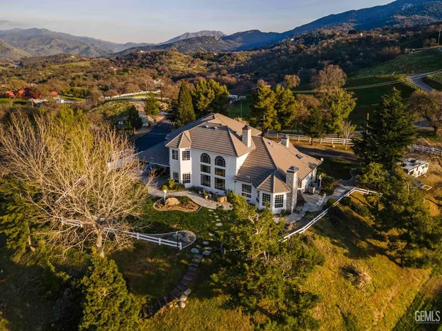 $1,200,000 | Undisclosed Address, Keene, CA 93531