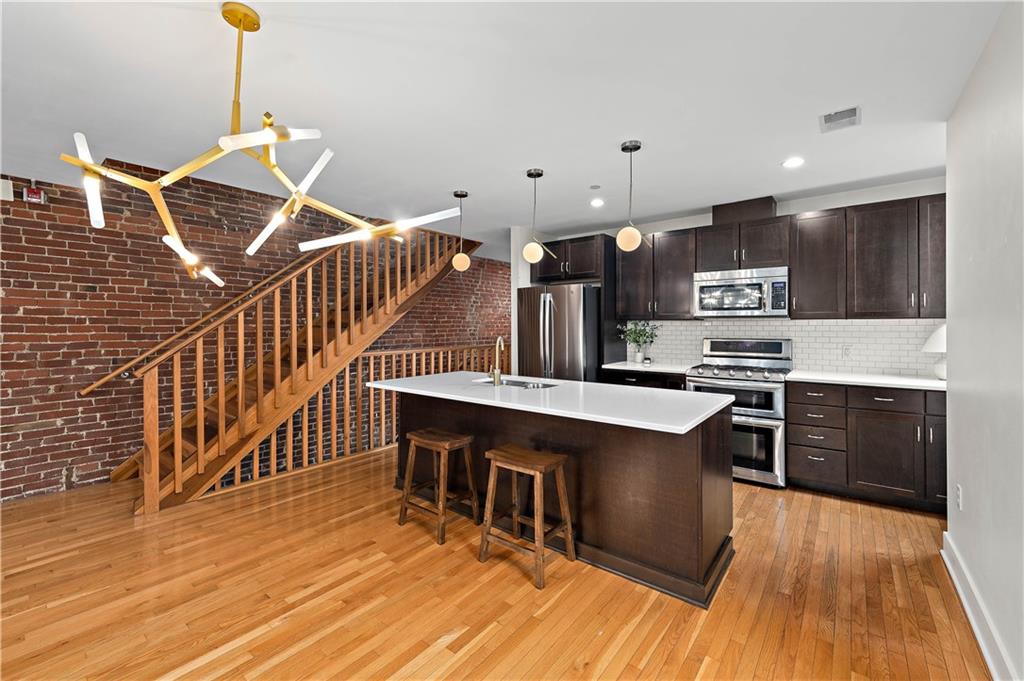 5815 Rippey Street, Unit B Pittsburgh, PA 15206 - Photo 3 of 23 Gallery Image 3