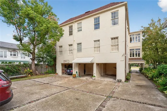 $4,200 | 5512 St Charles Avenue, New Orleans, LA 70115