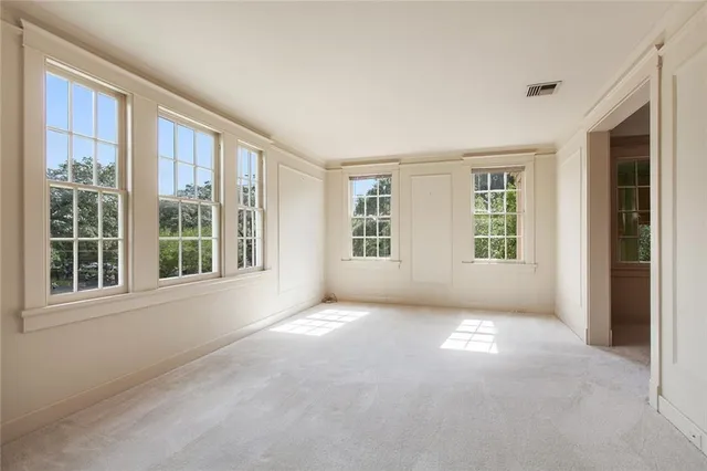 $4,200 | 5512 St Charles Avenue, New Orleans, LA 70115