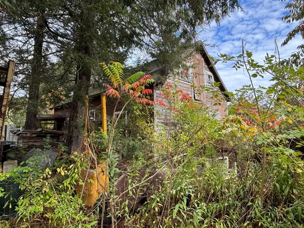 $270,000 | 1405 New Haven Road, Naugatuck, CT 06770