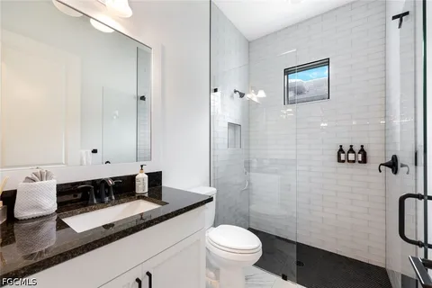 $1,140,000 | 3697 Sapphire Cove Circle, Naples, FL 34114