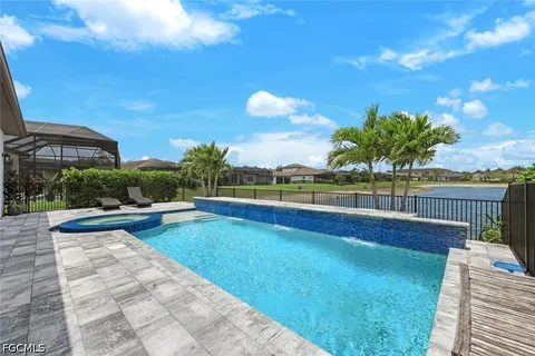 $1,140,000 | 3697 Sapphire Cove Circle, Naples, FL 34114