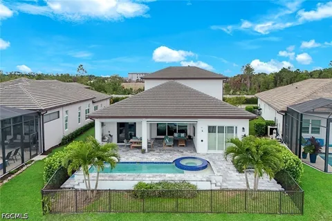 $1,140,000 | 3697 Sapphire Cove Circle, Naples, FL 34114