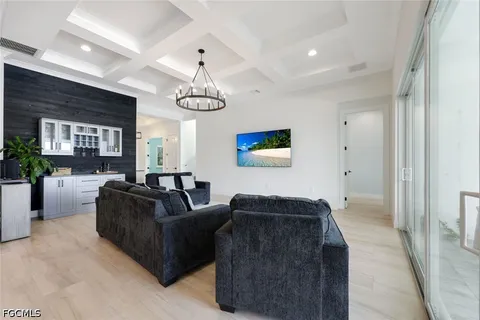 $1,140,000 | 3697 Sapphire Cove Circle, Naples, FL 34114