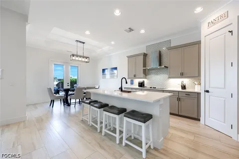 $1,140,000 | 3697 Sapphire Cove Circle, Naples, FL 34114