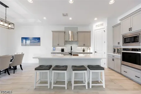 $1,140,000 | 3697 Sapphire Cove Circle, Naples, FL 34114