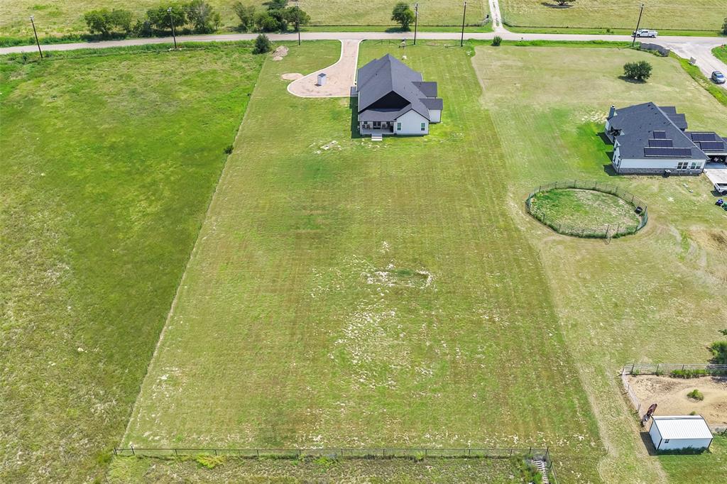 705 Old Agnes Road Weatherford, TX 76088 - Photo 29 of 32 a bathroom with a shower