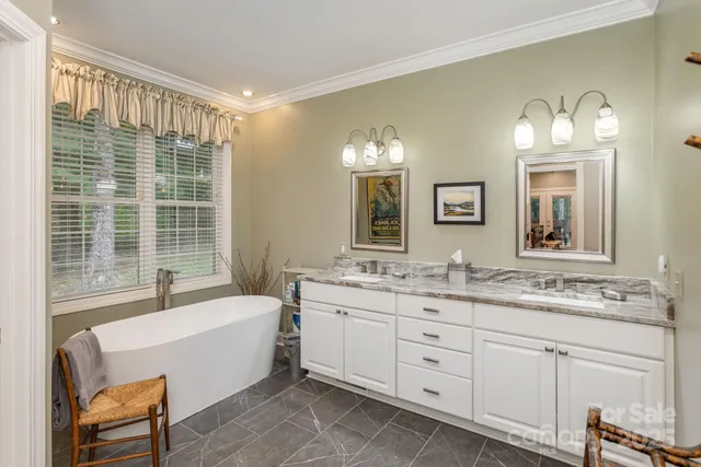 $862,500 | 106 Chancery Court, Flat Rock, NC 28731