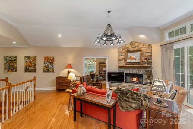 $862,500 | 106 Chancery Court, Flat Rock, NC 28731