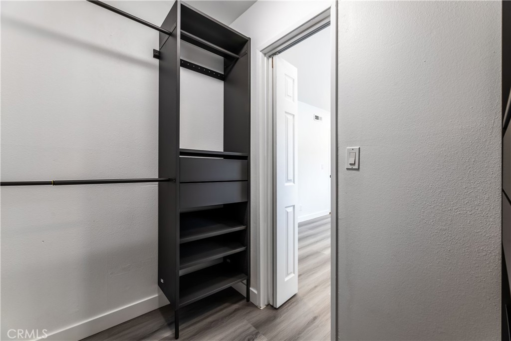 7953 Vía Latina Burbank, CA 91504 - Photo 11 of 30 a view of walk in closet