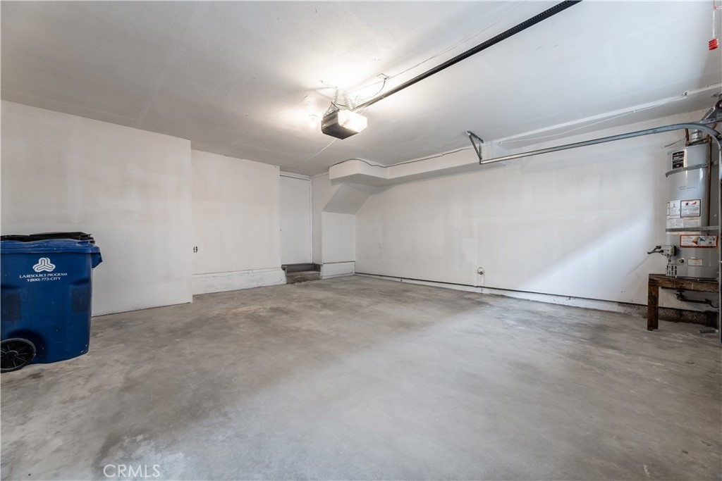 7953 Vía Latina Burbank, CA 91504 - Photo 21 of 30 a view of an empty room with a window