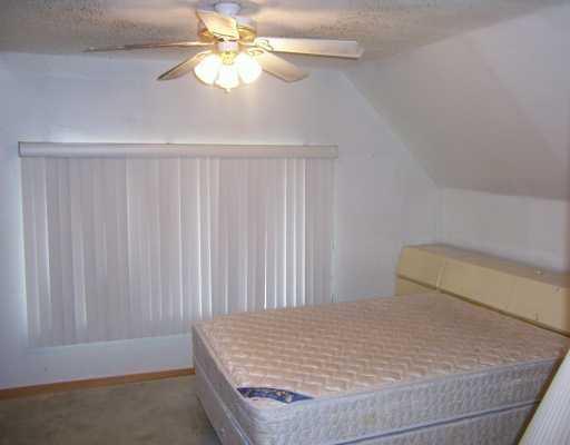 1856 Warriors Road Pittsburgh, PA 15205 - Photo 4 of 8 Master Bedroom.