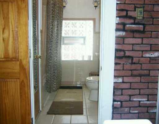 1856 Warriors Road Pittsburgh, PA 15205 - Photo 7 of 8 Master Bath/Spa.