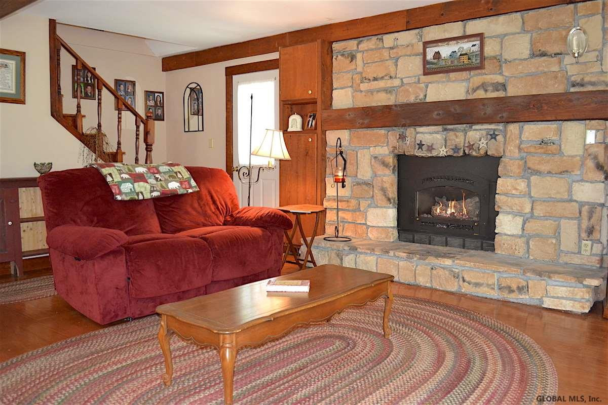 17 Johnny Cake Hollow Road Pittstown, NY 12121 - Photo 5 of 26 Photo 5