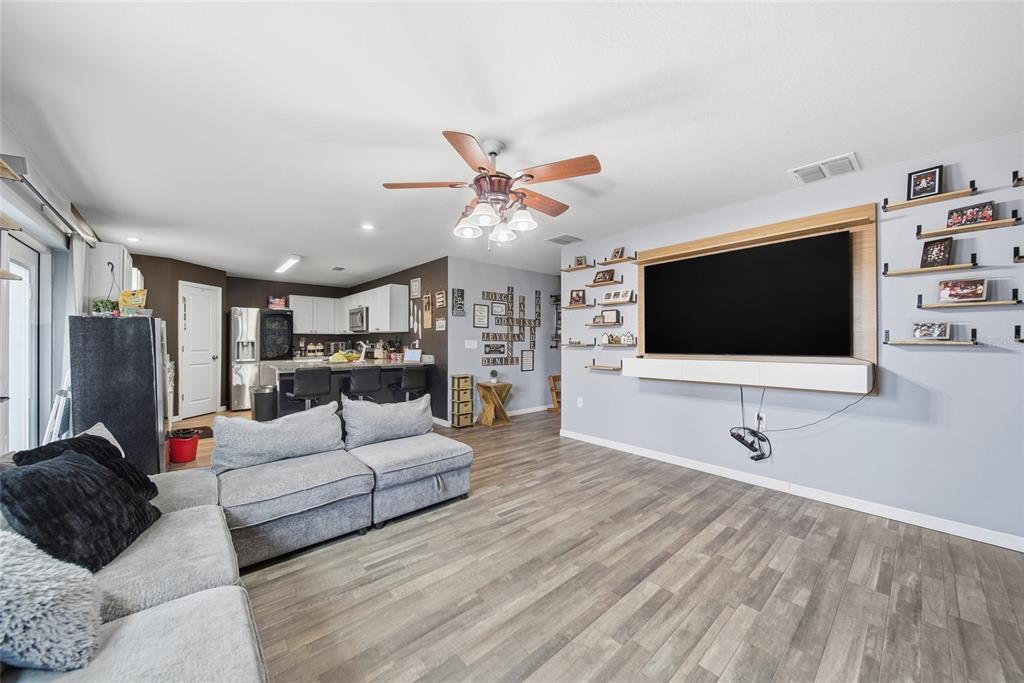 10198 Elgin Boulevard Spring Hill, FL 34608 - Photo 10 of 37