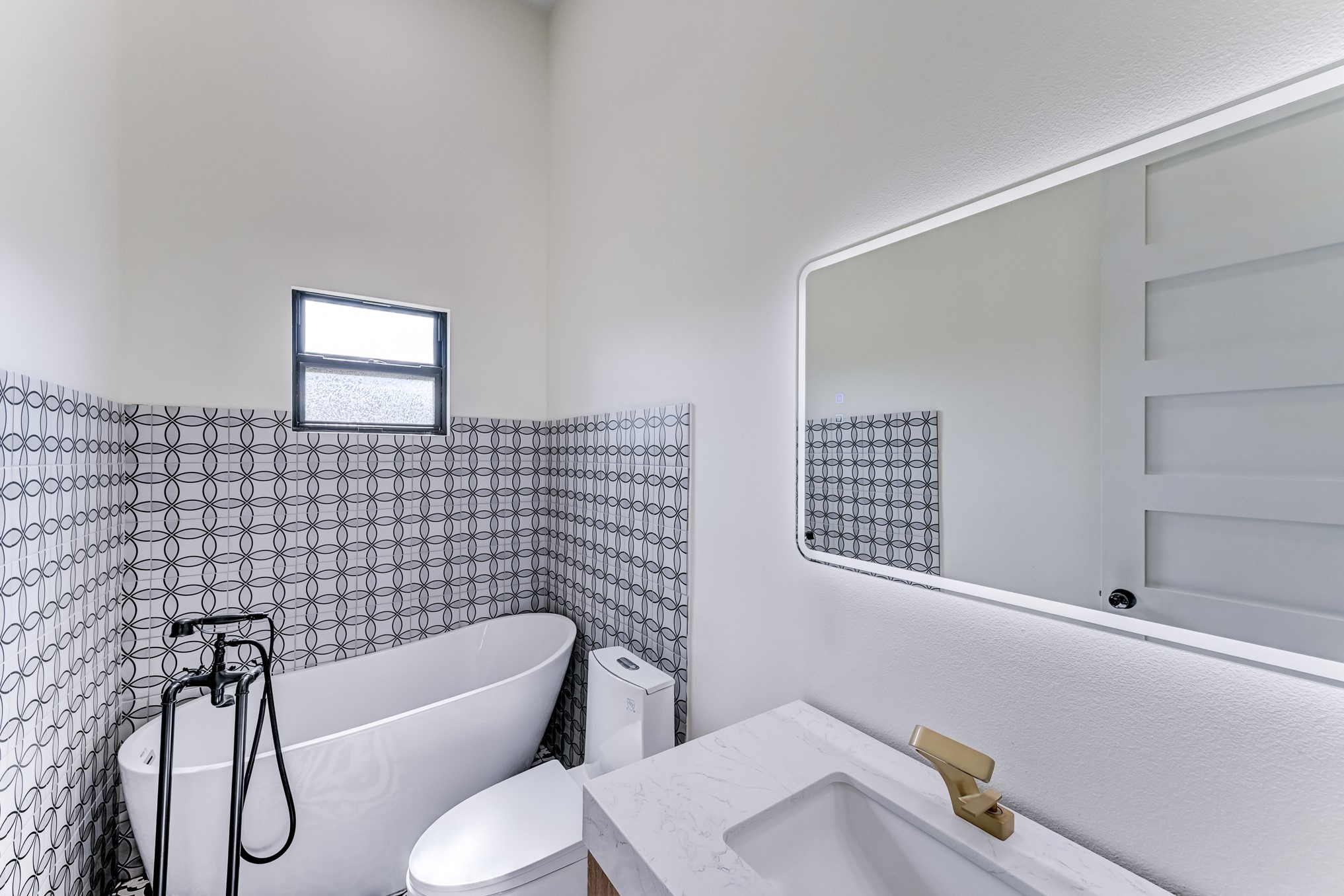 4914 Harvey Road Crosby, TX 77532 - Photo 27 of 50 Bathroom #2
